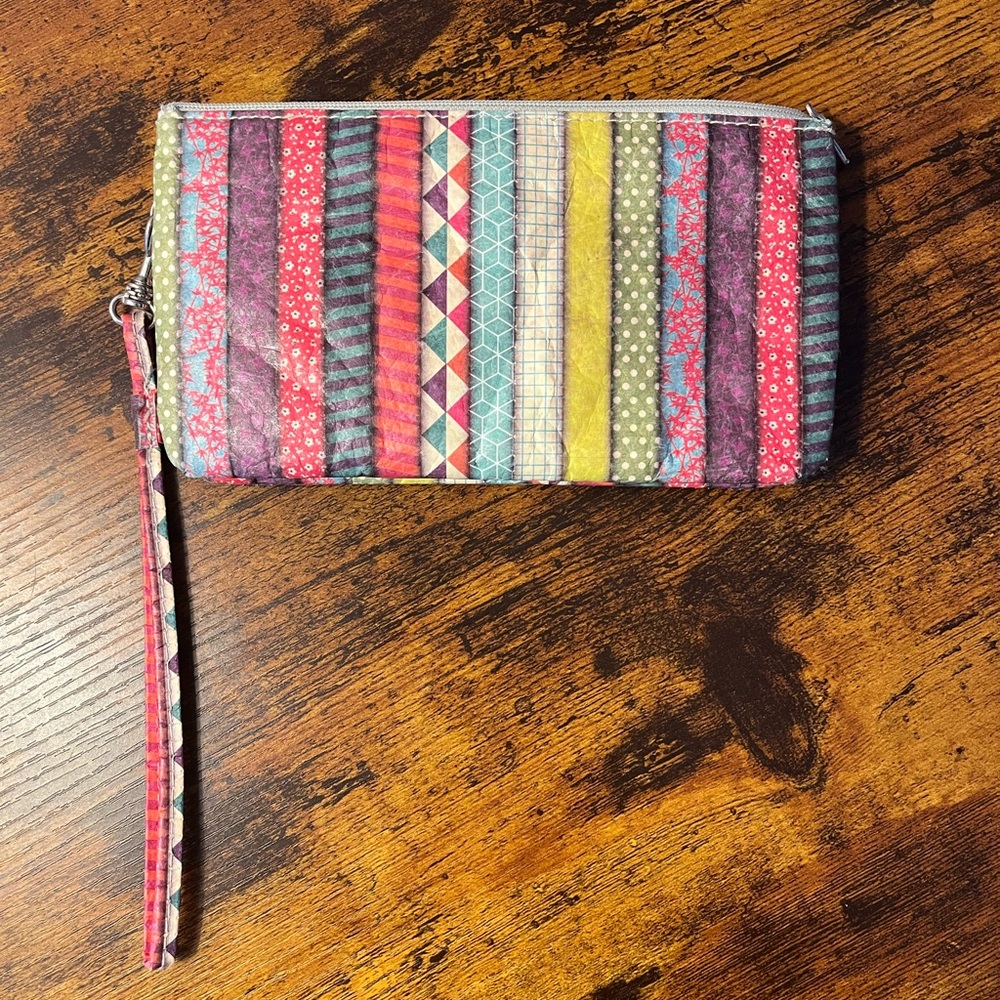 Dynomighty Clutch Wallet, Abstract Print, Colorful